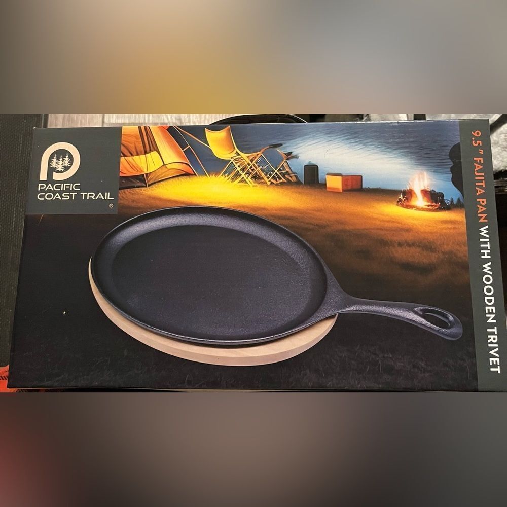 Pacific Coast Trail 9.5” Fajita Pan with Wooden Trivet